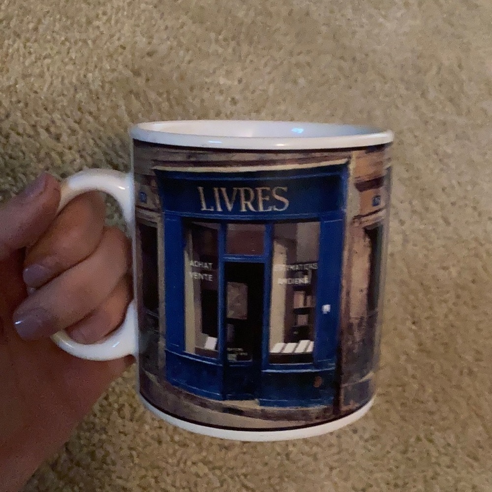 Sakura Livres storefront mug
